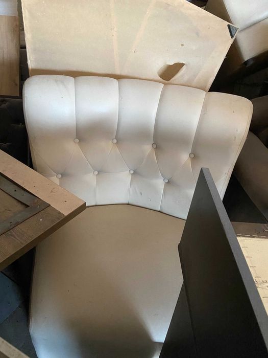 Меблі для кафе та ресторану б/у — дивани, столи, бар | ДЕШЕВО HoReCa