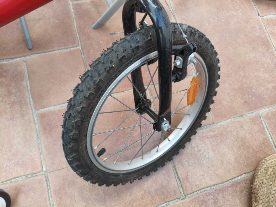 Bicicleta Criança B’TWIN 14” (com rodinhas) – Excelente estado