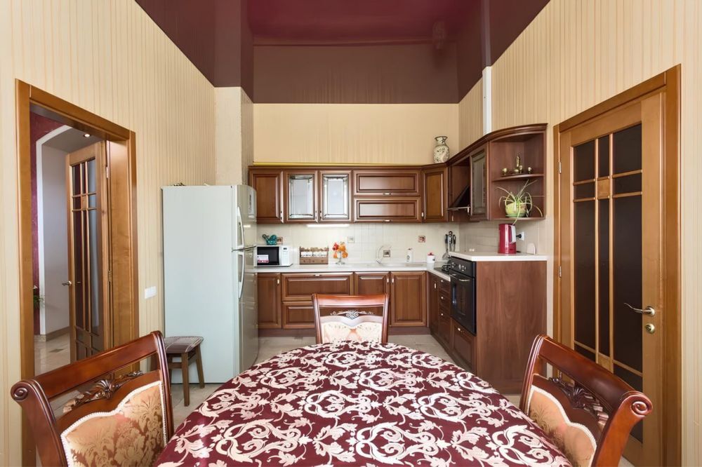 Сдам посуточно  дом  толбухина 9 станция Большого Фонтана!