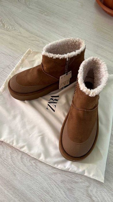 Уги новенькі від Zara