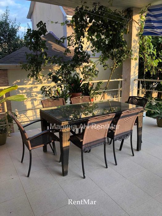 Добротный дом! Жилой подвал! 4 спальни  Б Фонтан Видео