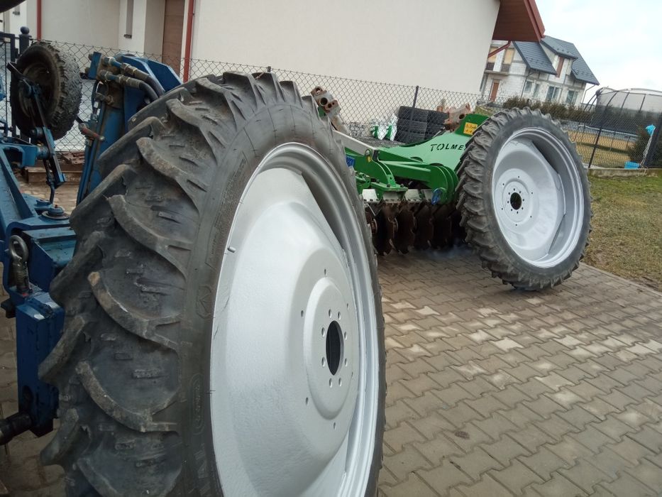 Koła do miedzyrzędzi 230/95 r 44 case new holand ursus doutz John d