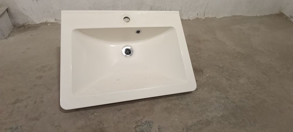 Umywalka akrylowa Koron 600