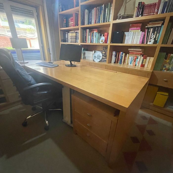 Conjunto de Mobiliário de Escritório Executivo