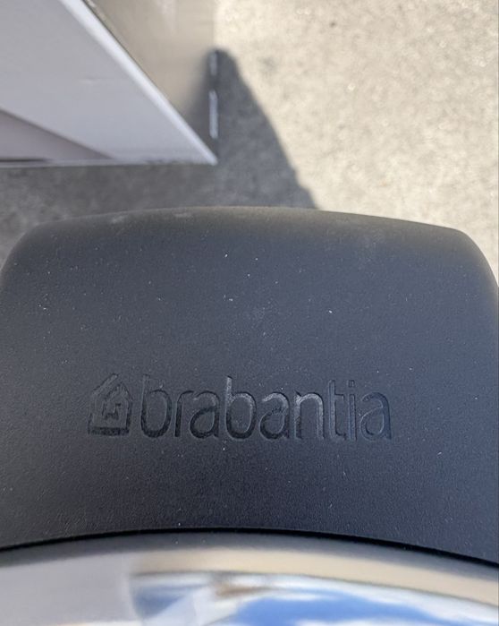 Caixote do Lixo - Brabantia 20L - Aço inox Brilhante