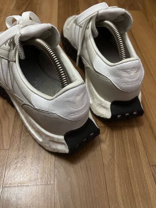 Чоловічі кросівки Adidas Retropy E5