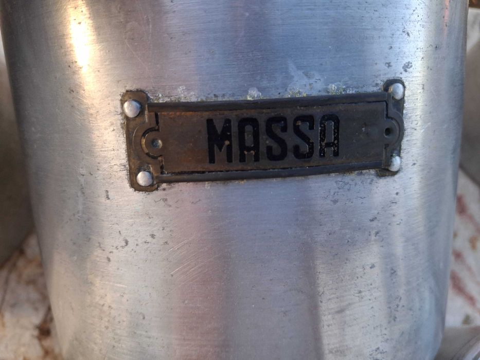 Conjunto de latas de mercearias  em alumínio