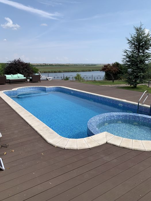 Бассейны. Строительство бассейнов. Реконструкция и обслуживание.