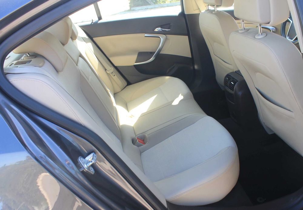 Opel Insígnia 2.0CDTI com 224000km de 2010