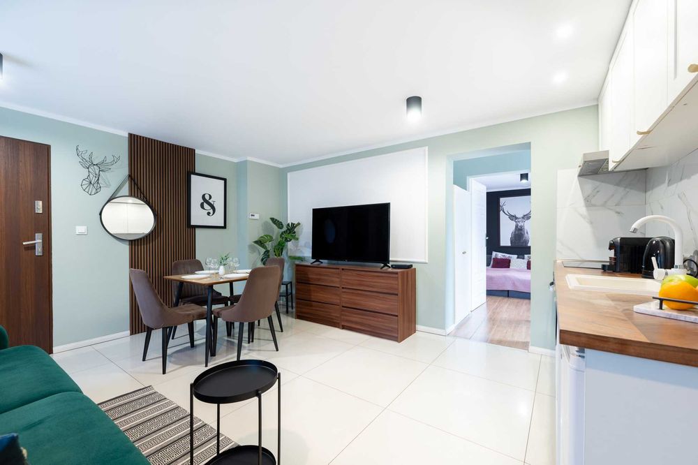 Noclegi urlop w górach apartament z tarasem pokój Termy Cieplickie