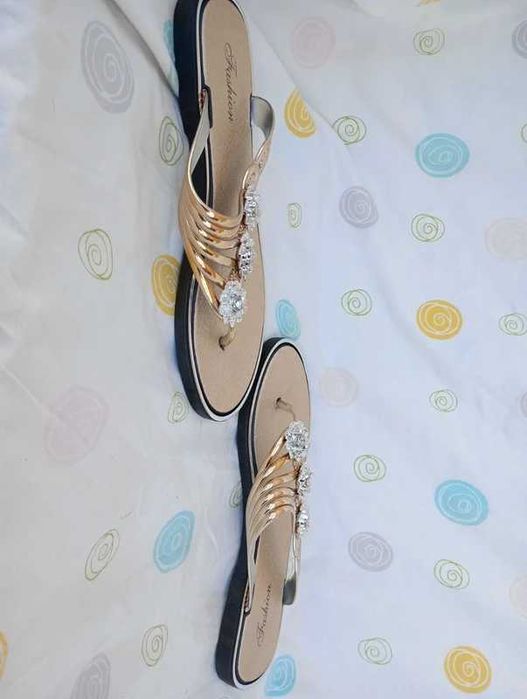 Chinelo barato e bonito