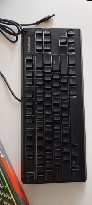Klawiatura steelseries APEX3 TKL