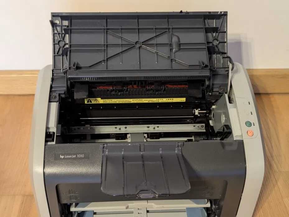 Drukarka HP Laser Jet 1010 + toner + kable