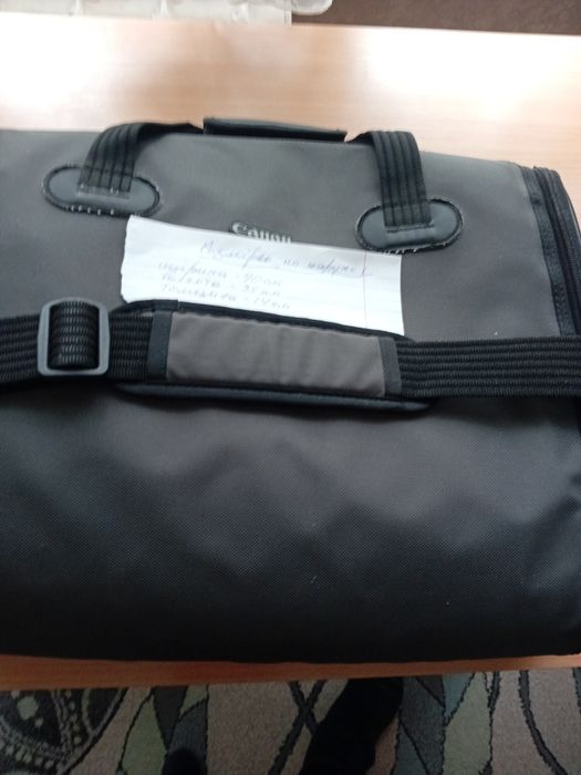 Серая сумка Canon