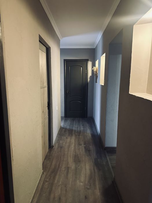 Продам 4-х кімнатну кваритиру Бурштин