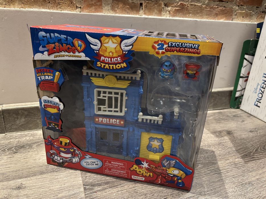 Super Zings komisariat policji