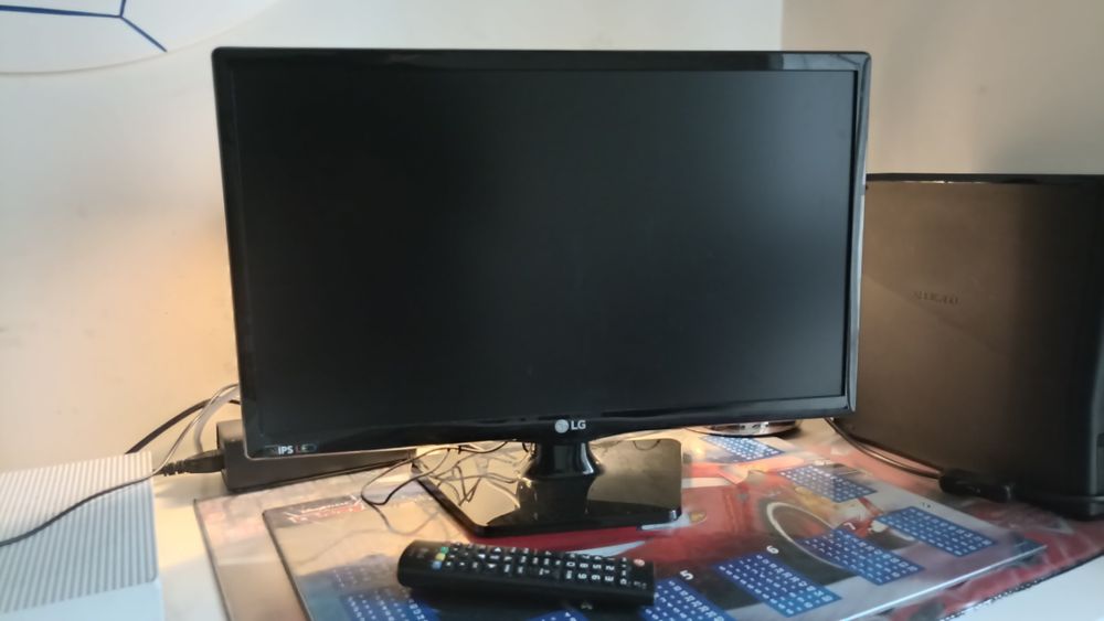 LG 22MT47D-PZ / Monitor - TV64729494461443120