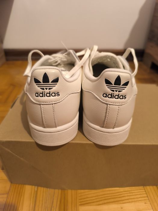 Ténis Adidas Superstar Off White