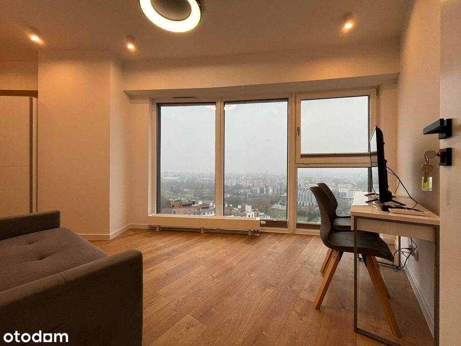 Capital Towers | ul. Podwisłocze | 3 pokoje | XXII p. | 80 m² PL/EN - Więcej