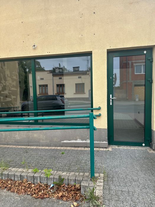 Wynajmę lokal pod działalność usługową, biurową 105 m 2. ul Warszawska Tomaszów Mazowiecki. Ogłoszenie grzecznościowe. tel 502 208 900