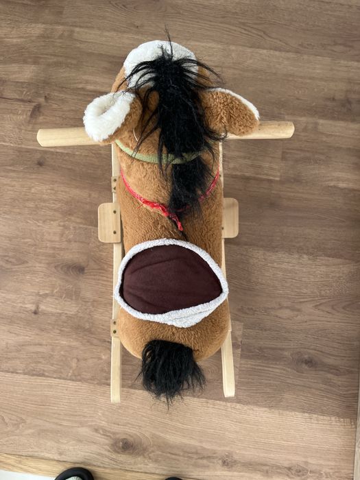 Cavalinho de madeira e com pelo430093552604958723