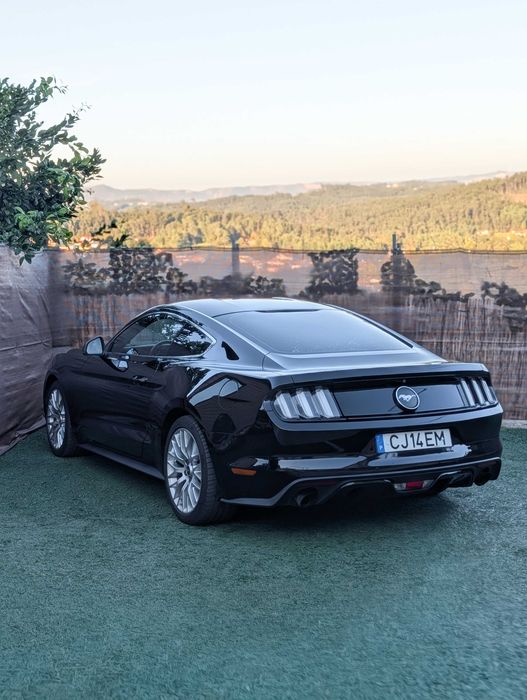 Ford Mustang 2.3T PREMIUM — photo 4