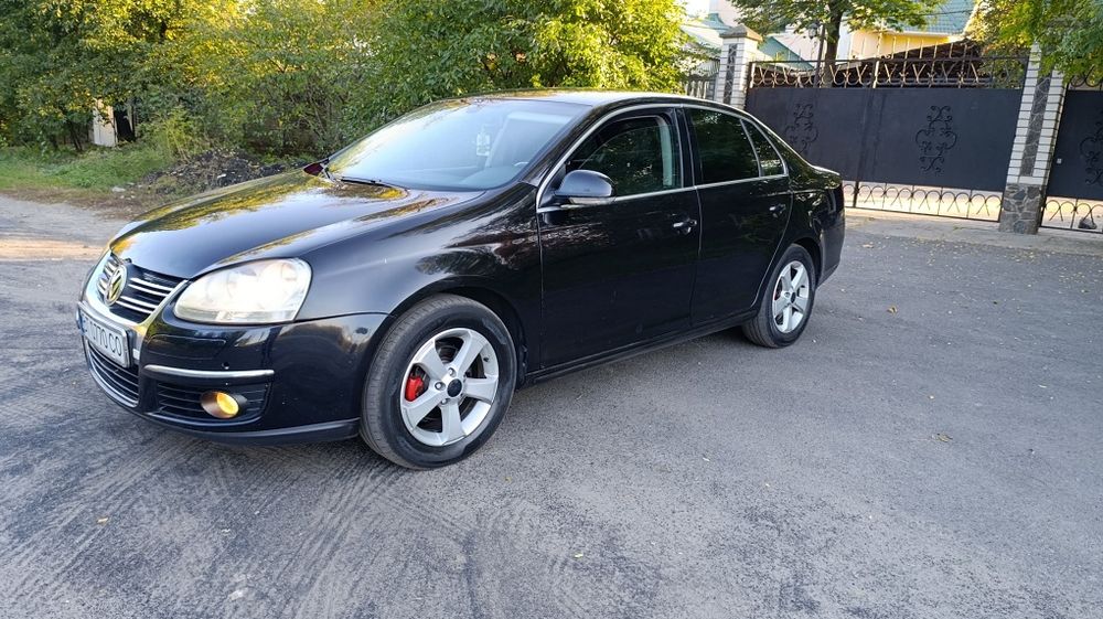 Volkswagen jetta 1.6 mpi на АВТОМАТЕ