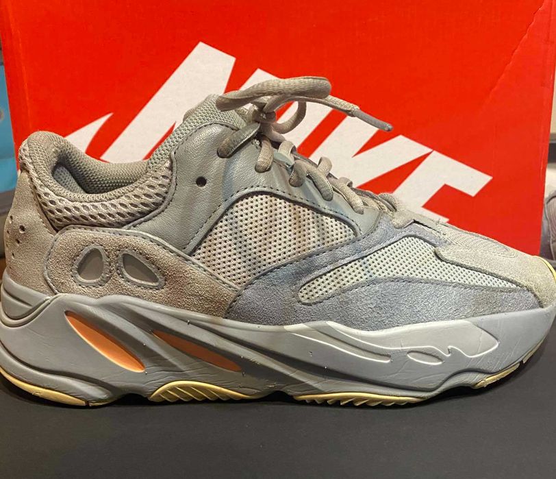 Nike Yeezy Boost 700 Inertia - 40 2/3 розмір