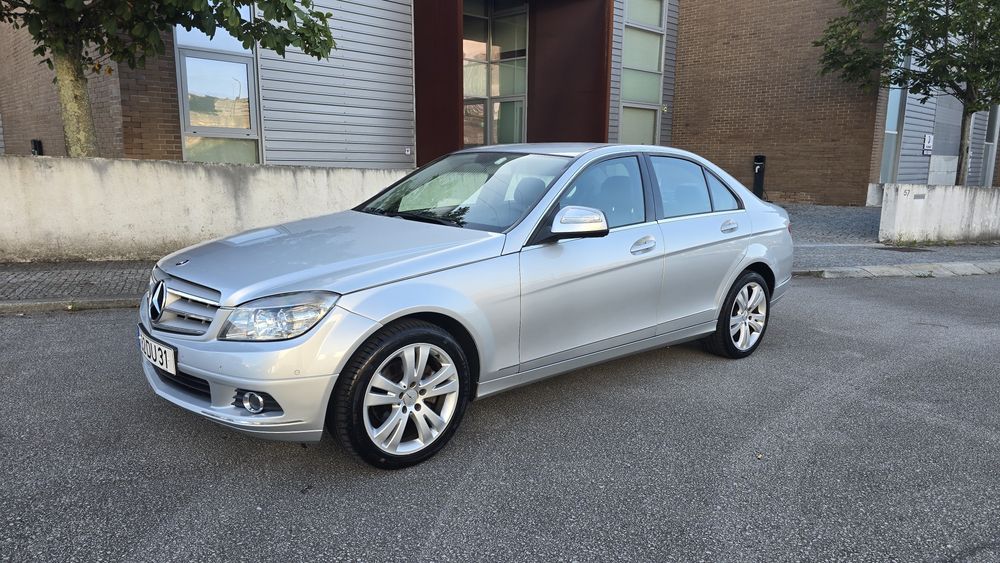Mercedes C220 CDI Avantgarde 170cv Auto – IUC Antigo – Excelente Estado