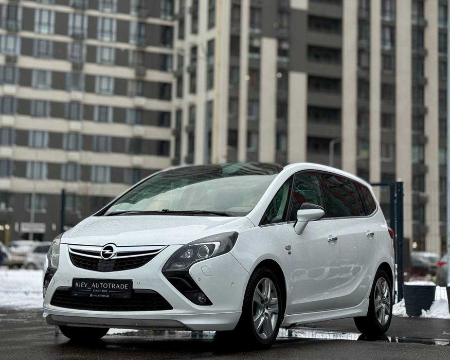 Opel Zafira Tourer OPC-line