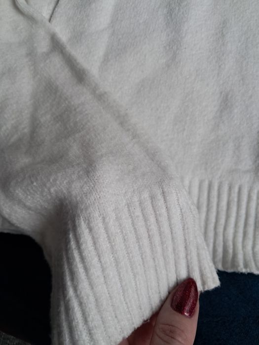 Кофта з спущеними рукавами