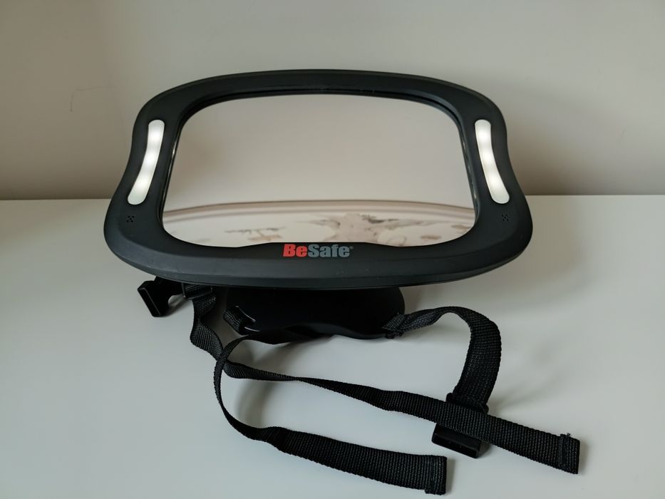 Lusterko samochodowe z podświetleniem  LED