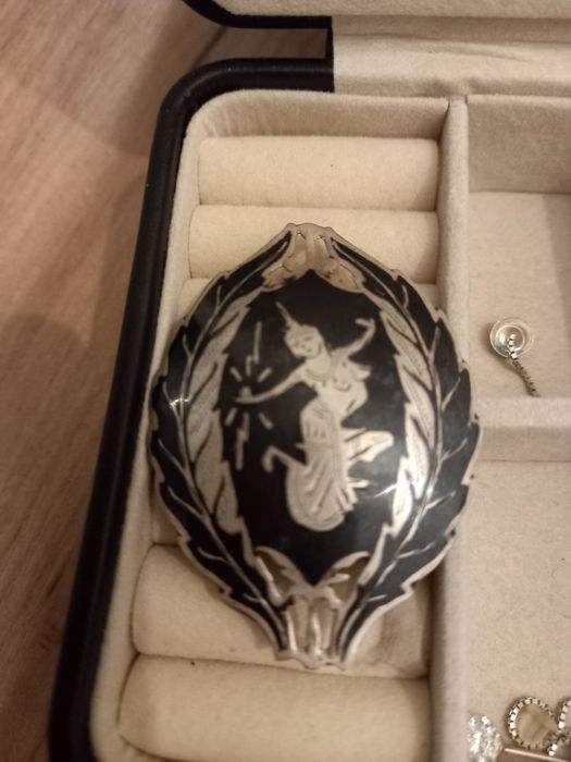 Broszka srebrna Anglia