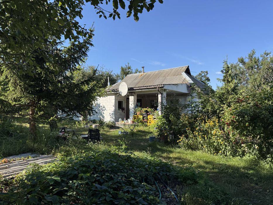 Продам будинок + земля/ присадиба/Гребінки