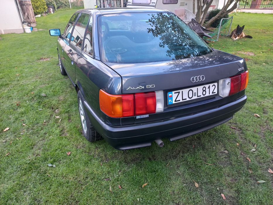 Audi 80  1.8 benzyna