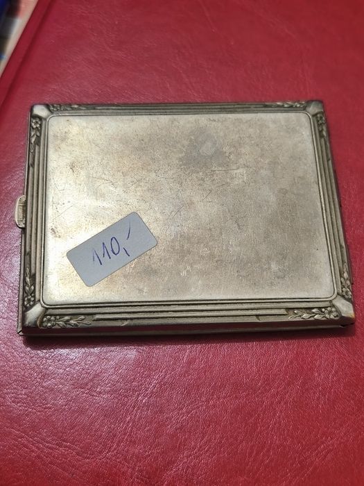 Papierośnica z 1941 plater