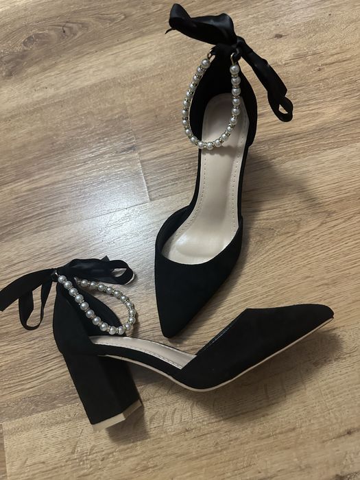 sandałki na obcasie, buty nowe 38