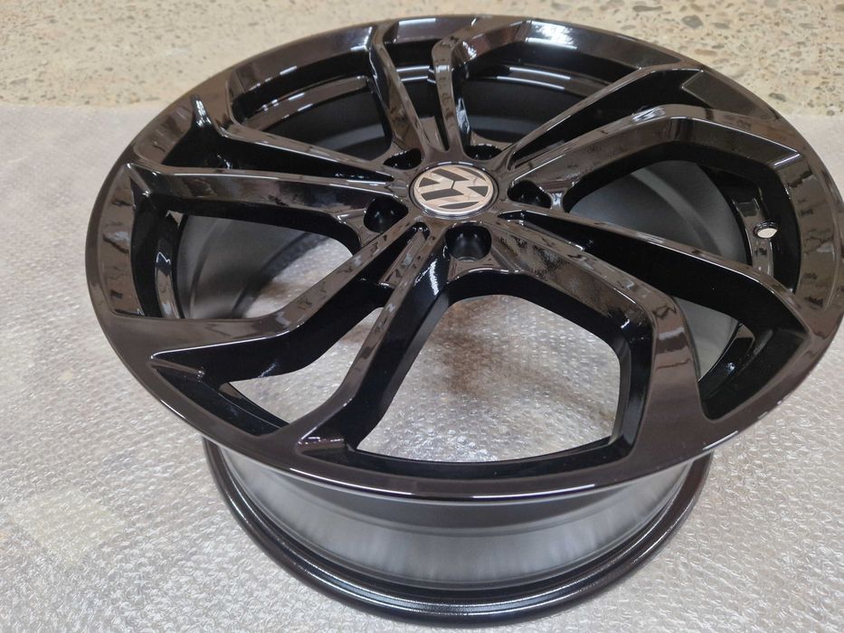 Диски новые одноширокие R18-19 (BMF)Volkswagen Golf,Passat,Tiguan,Jetta.