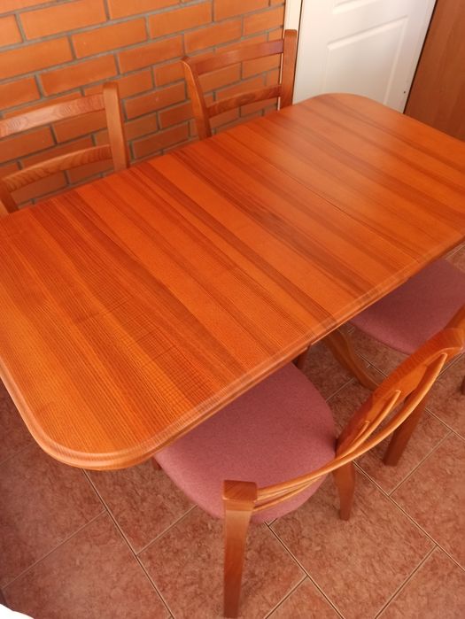 Раскладной стол+стулья