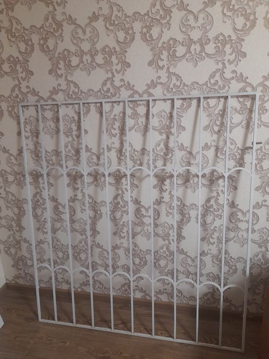 Грати на вікна б/у