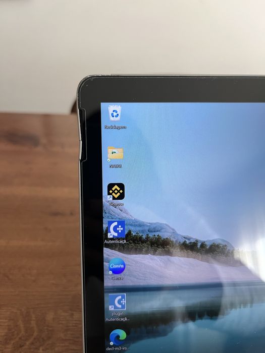 Microsoft Surface Go 2 com teclado