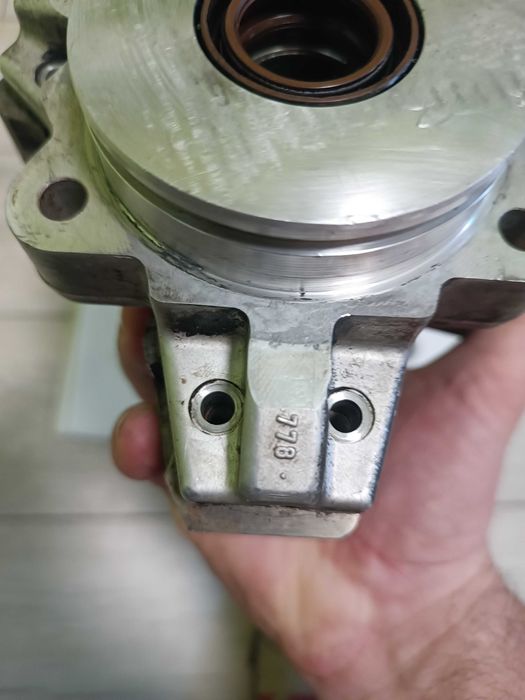 Регулятор насоса палива CASE NEW HOLLAND BOSCH 2445110060 0440020095