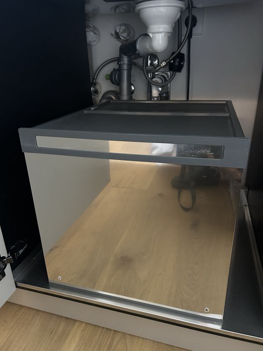 Cozinha Italiana Binova e bancada silestone, sem electrodomésticos