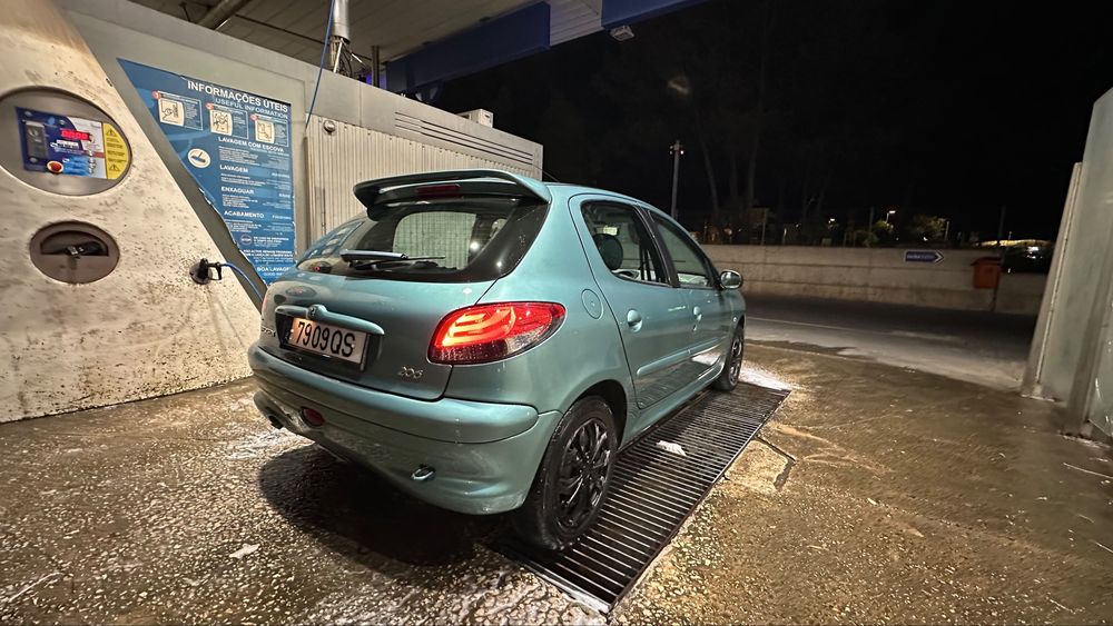 Carro pegeot 206
