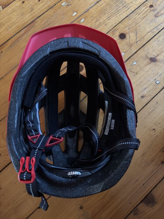 Велосипедний шолом specialized  tactic 3 large 59-63