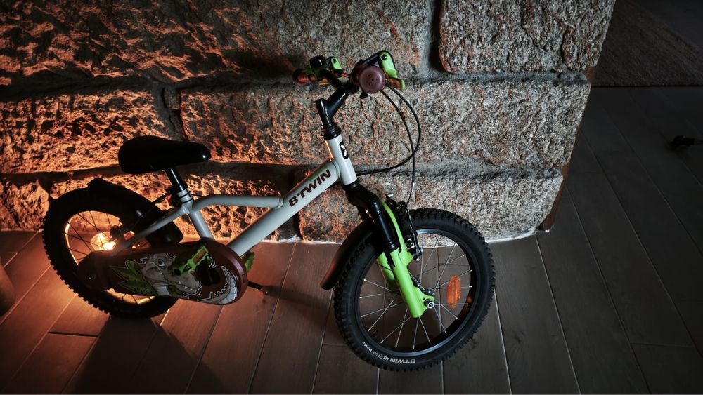 Bicicleta BTWIN modelo “Savage” Aro 16