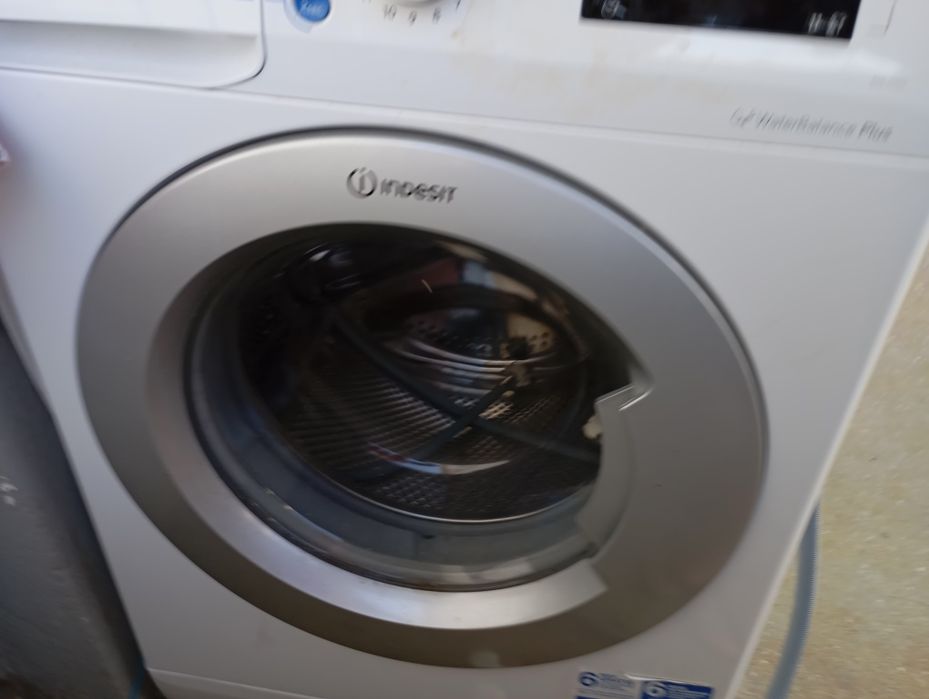 Indesit Washing Machine425427314914119682