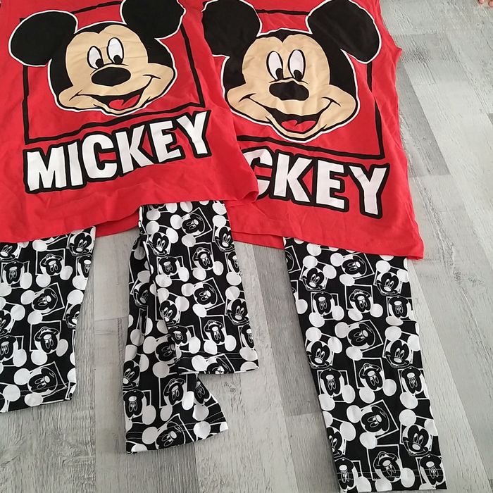 Leginsy i bluzka Mickey Mouse 140