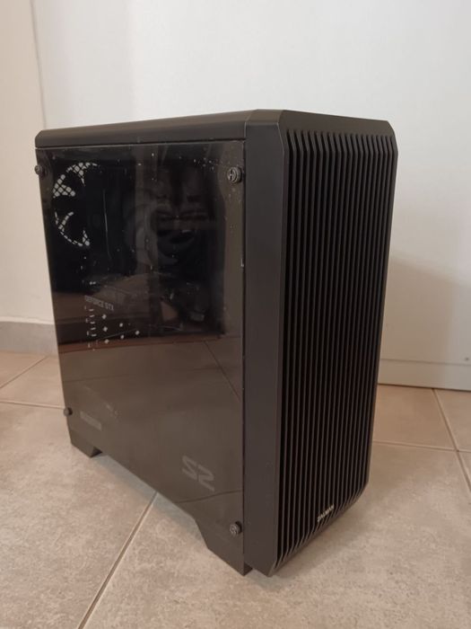 Komputer stacjonarny Ryzen 3 3300X / 32GB RAM / GTX 1650 / SS