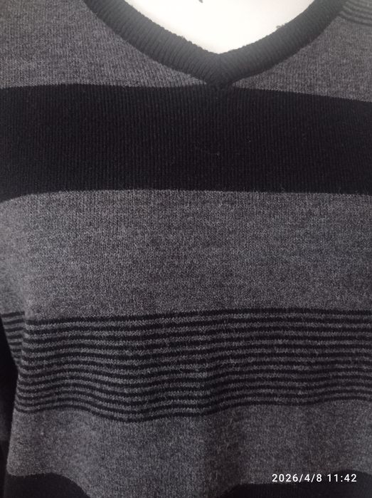 Sweter męski używany